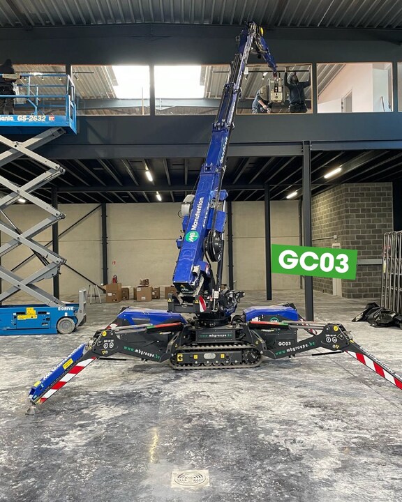 Machine MB Groupe en action sur chantier.