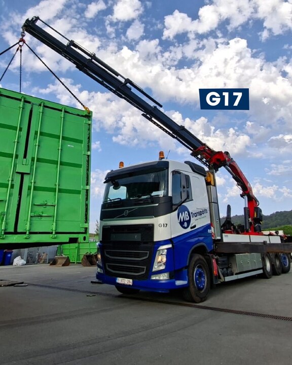 Machine MB Groupe en action sur chantier.