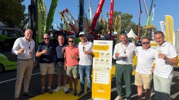 MB_Groupe_au_salon_JDL_EXPO_